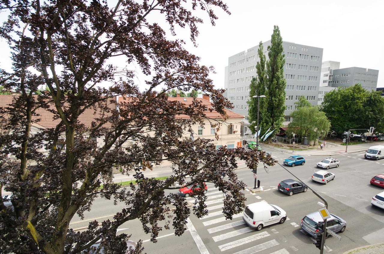 Apartment Trzaska With Free Parking Ljubljana Luaran gambar